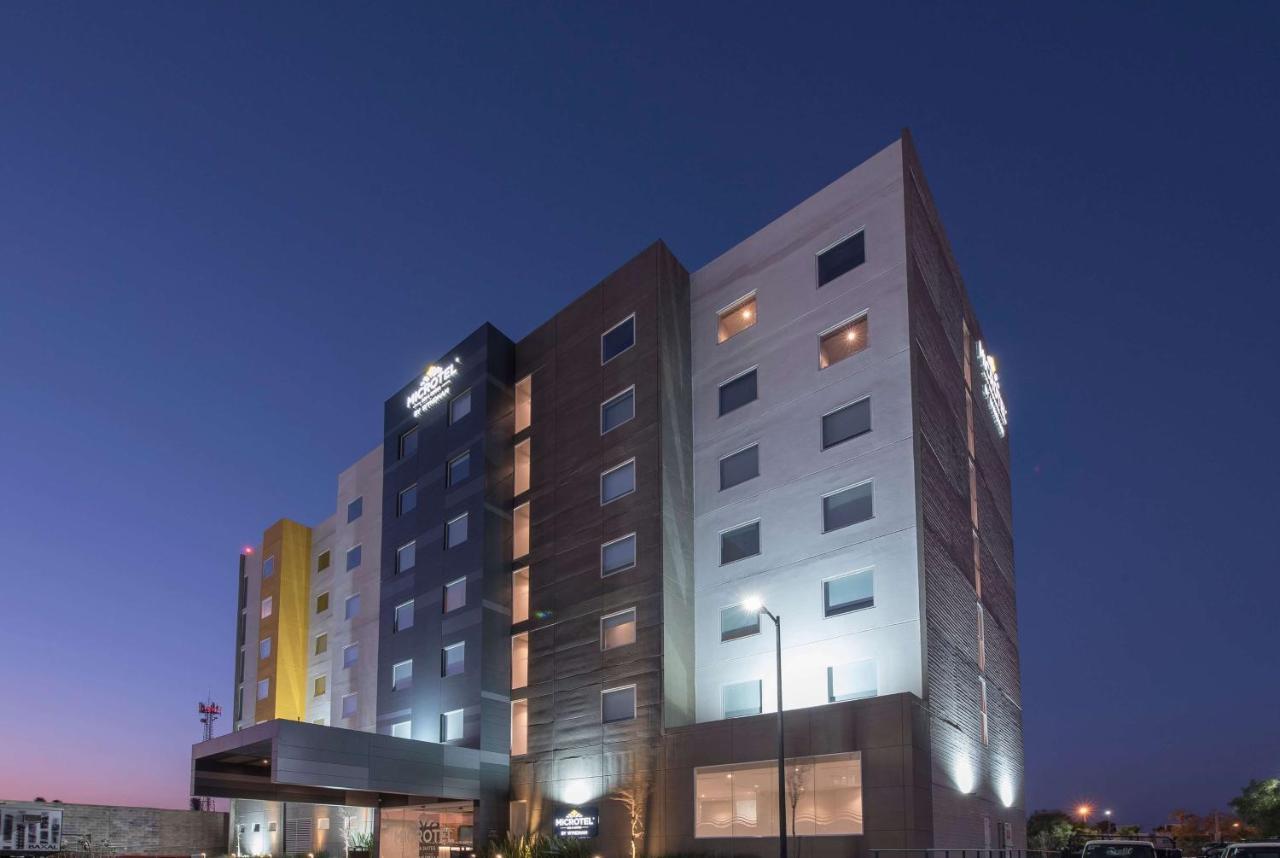 Microtel Inn & Suites By Wyndham Guadalajara Sur Eksteriør billede